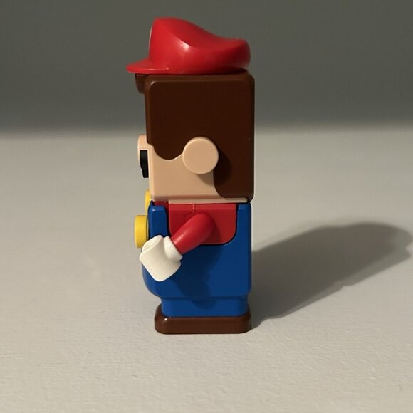 LEGO Super Mario: Interactive Mario - Picture 8 of 13
